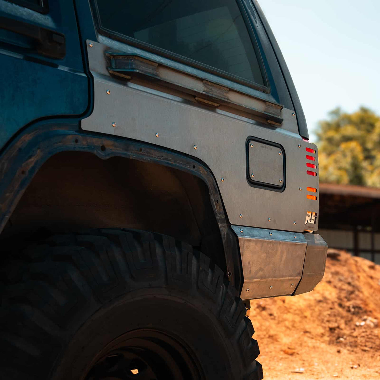 Lower Quarter Panel Armor for Jeep XJ