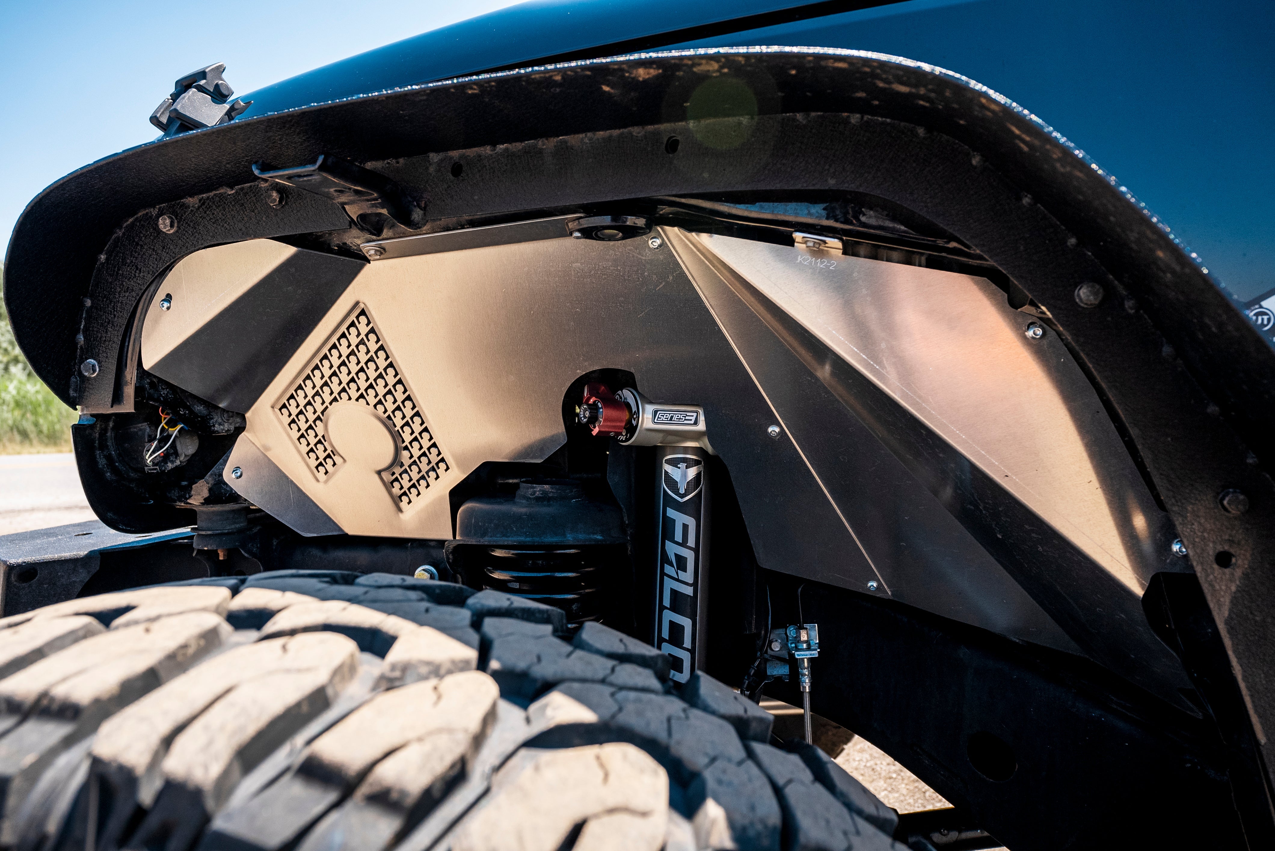 JK Front Inner Fenders - Vented – RuffStuff Specialties