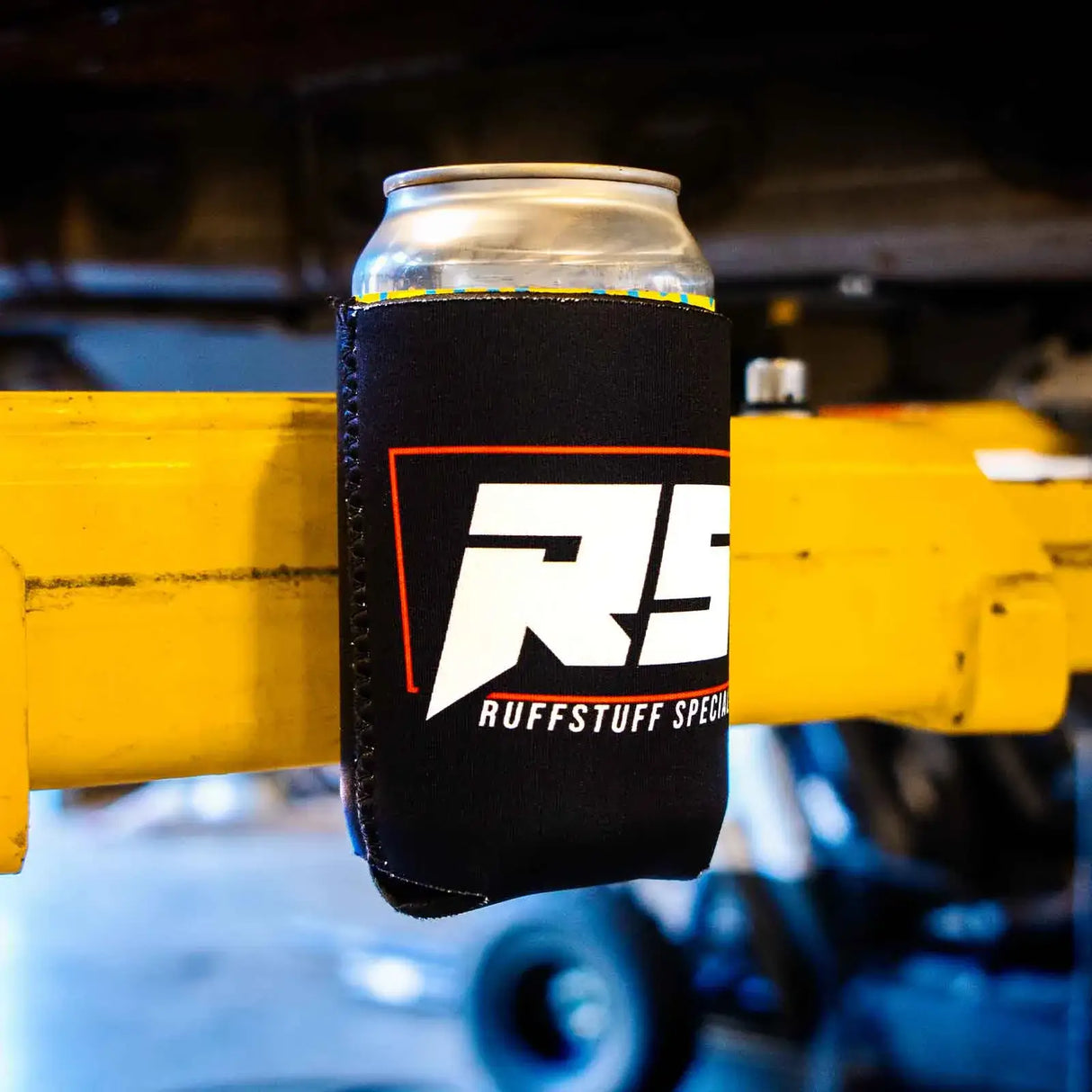 RuffStuff Magnetic Koozie